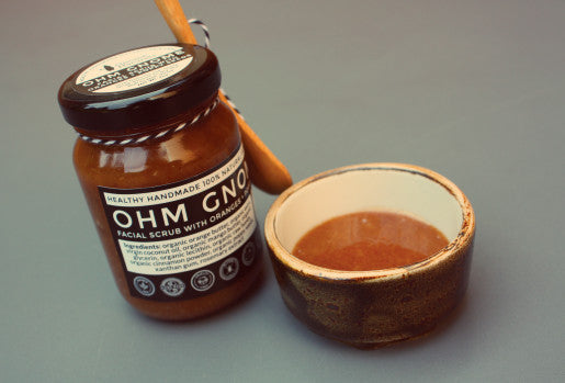 Dry Face Scrub with Oranges + Poppy Seeds